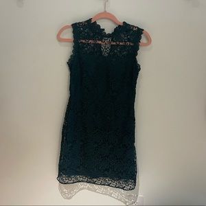 Gorgeous forest green midi dress. Never worn, didn’t fit.